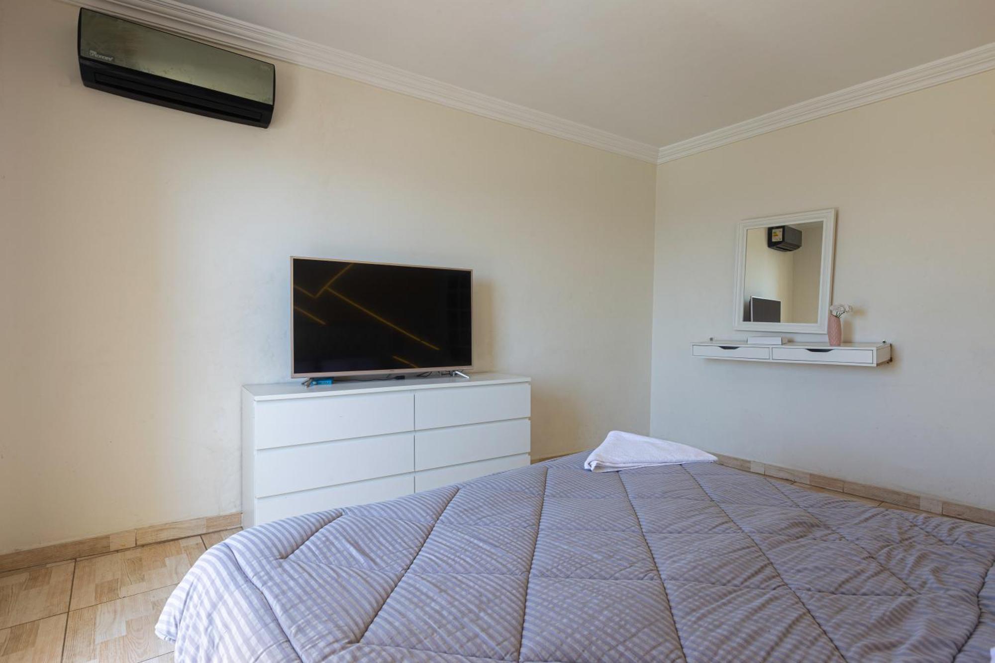 Hyat Suites & Rooms Alessandria Esterno foto