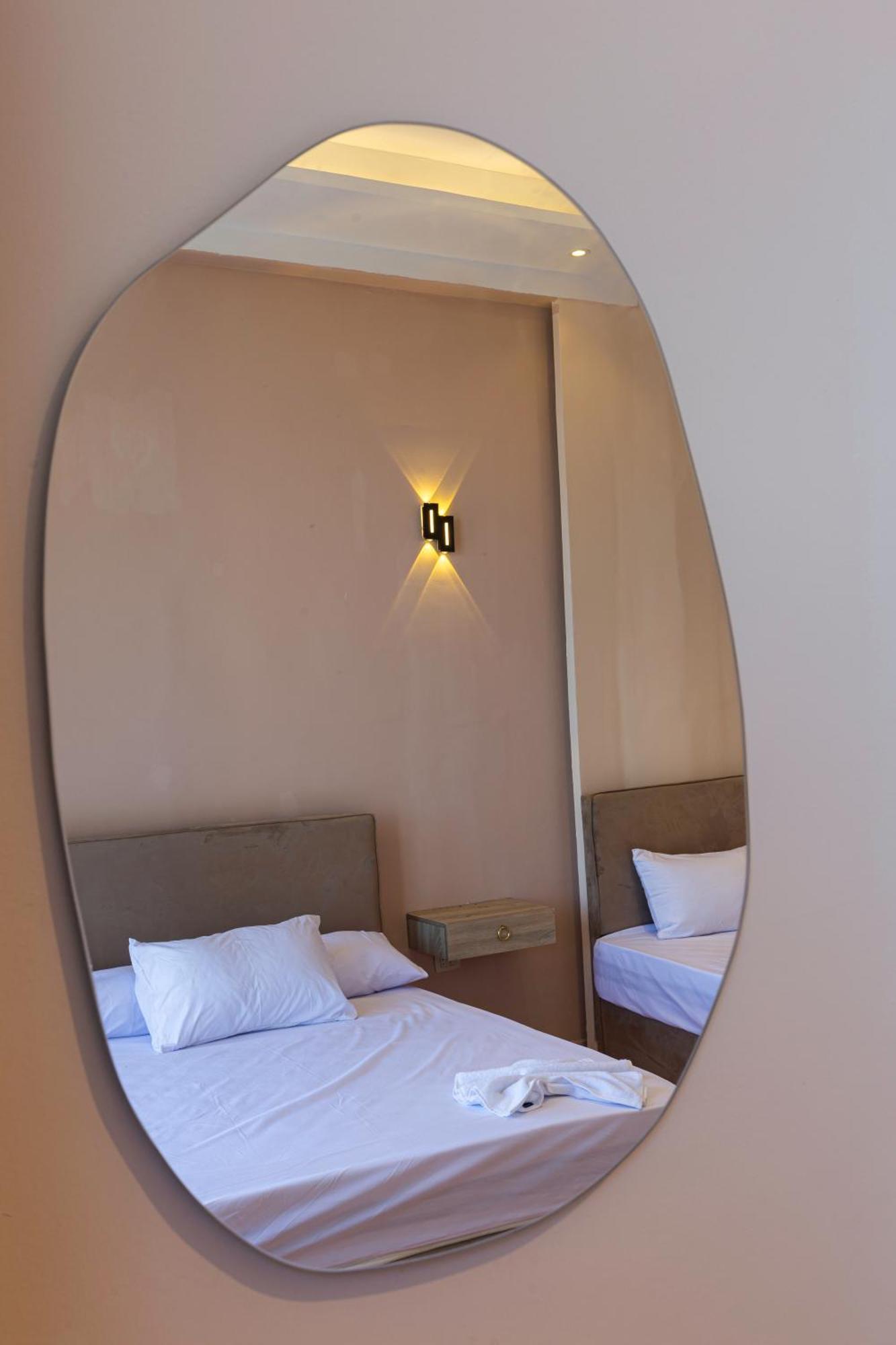 Hyat Suites & Rooms Alessandria Esterno foto