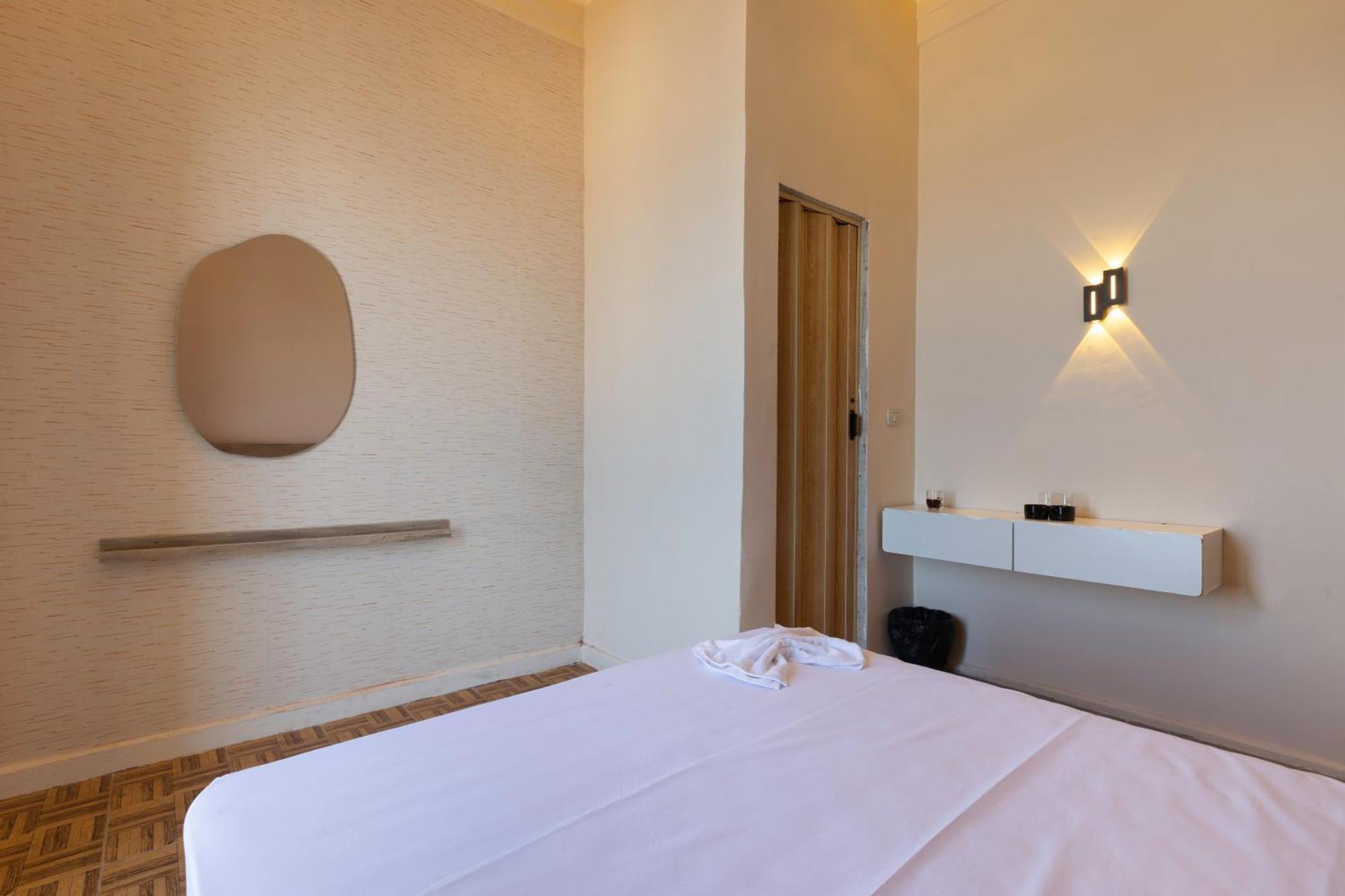 Hyat Suites & Rooms Alessandria Esterno foto
