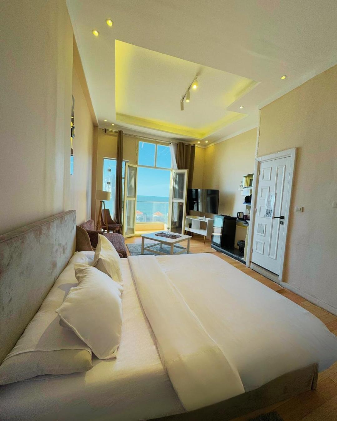 Hyat Suites & Rooms Alessandria Esterno foto
